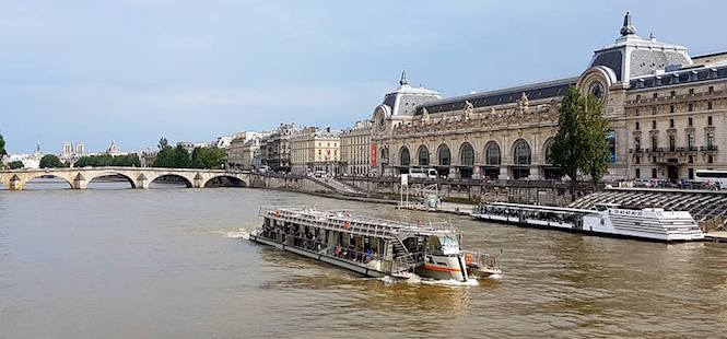 bateau promenade Seine Paris