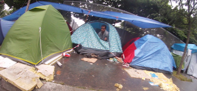 camp migrants Jardin d'Eole