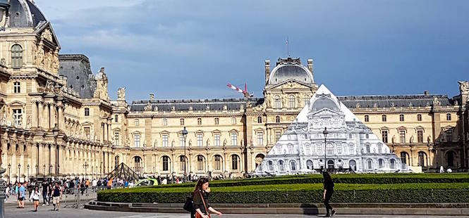 Louvre JR