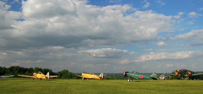 La Ferté-Alais, avions