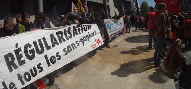 manifestation sans papiers