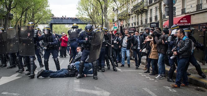 manifestation 28 avril CRS Witter