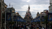 disneyland, paris, discrimination