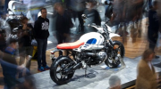Salon, Moto, auto