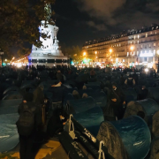 Utopia, migrants, place de la République