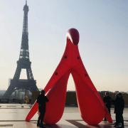 clotiris, droits femme, tour Eiffel
