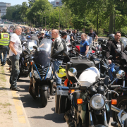 Motos, stationnement, payant, manif