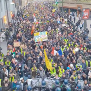 Gilets jaunes, Kurdes, Paris Fierté, manifestation