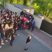 Bougival, PSG, supporters, Neymar