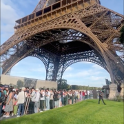 Paris, Tour Eiffel, alertes