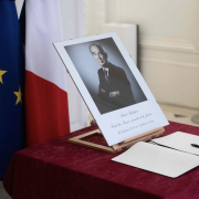 hommage, Robert Badinter, place Vendôme