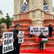 Gaza, Paris, fontaine des Innocents, rouge