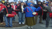 manifestation, communauté asiatique, agression, enquête, révolte