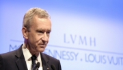 Arnault, Belgique, Exil, Fisc